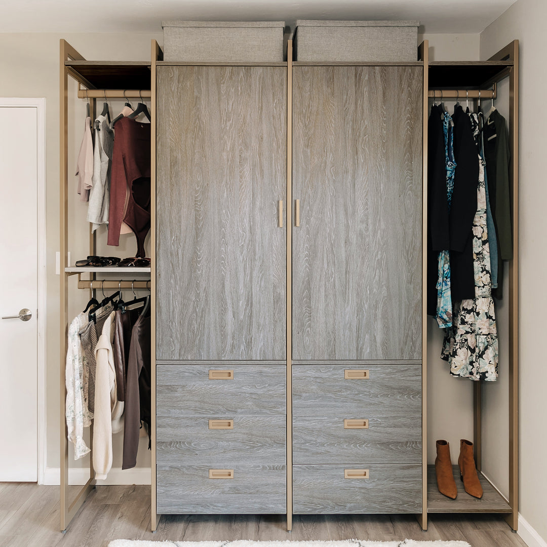A Modern Single Sliding Door Closet With Drawers
